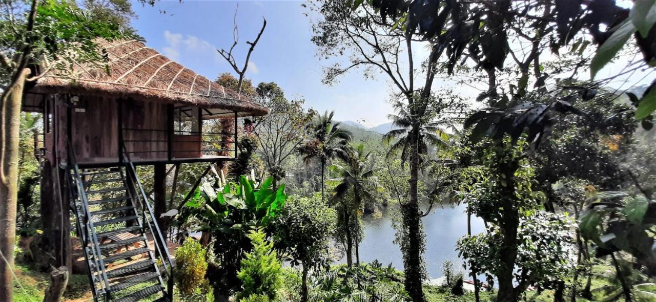 Ferienwohnung Noah'S Nest Tree House Thekkady Exterior foto